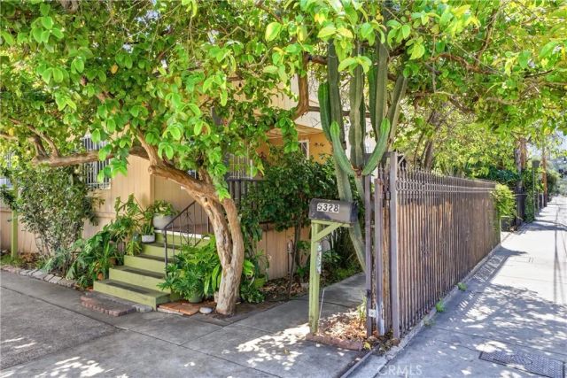 5328 Marmion Way, Los Angeles, CA 90042