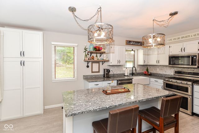 8513 Brae Court, Mooresville, IN 46158