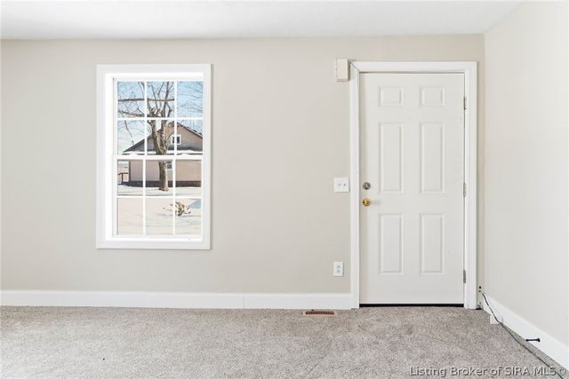 220 Mann Avenue, Austin, IN 47102