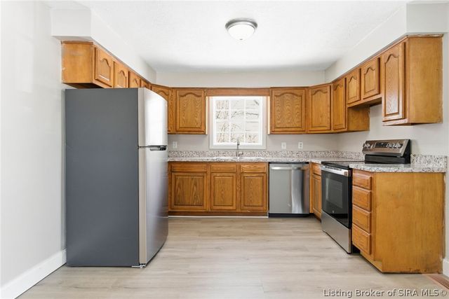 220 Mann Avenue, Austin, IN 47102