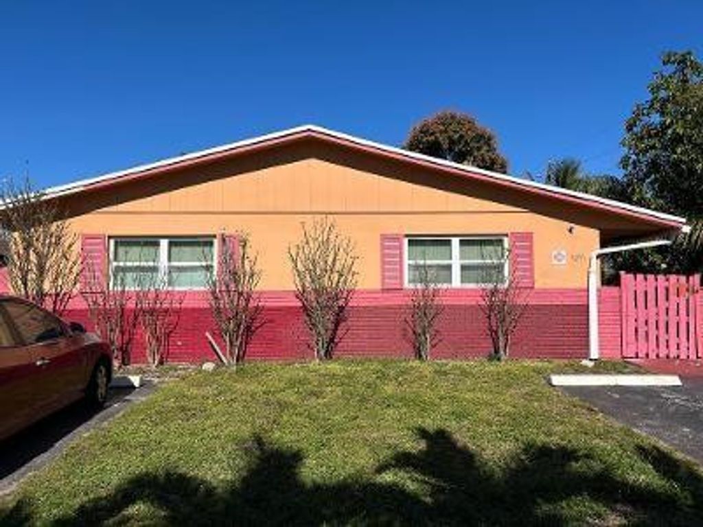 5211 NW 16th Street, Lauderhill, FL 33313