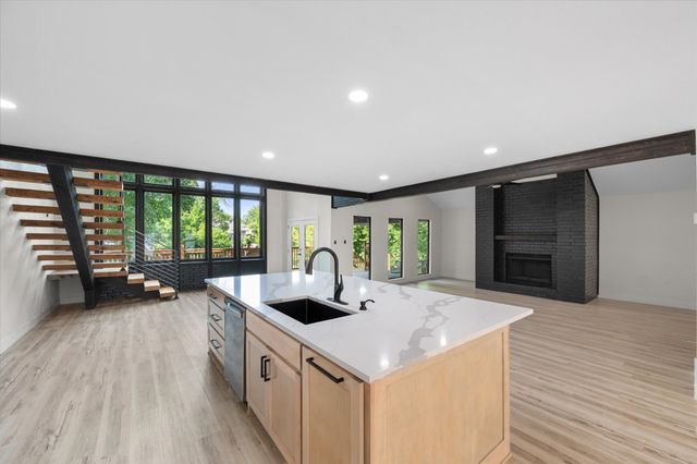 1108 San Juan Court, Arlington, TX 76012