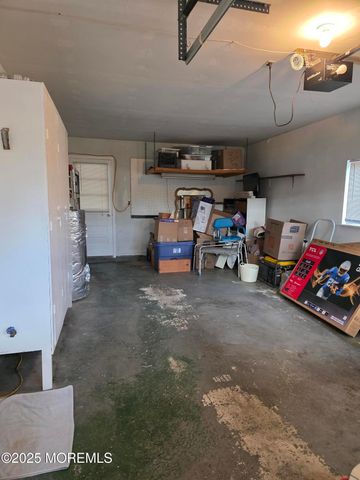 8A Alaska Avenue, Manchester, NJ 08759