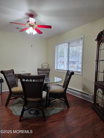 8A Alaska Avenue, Manchester, NJ 08759