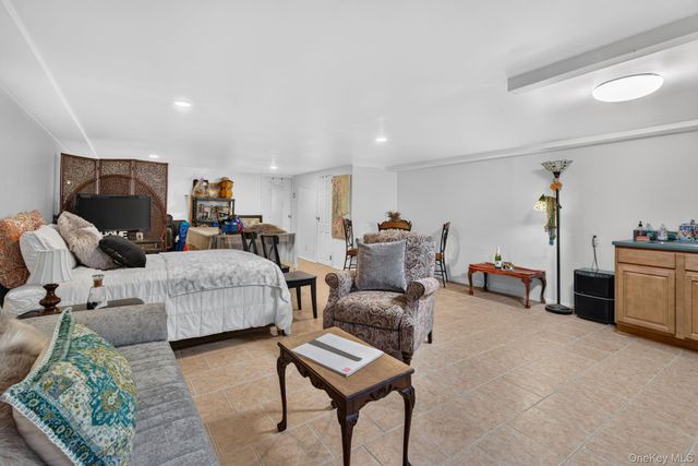 2462 Bragg Street, Brooklyn, NY 11235