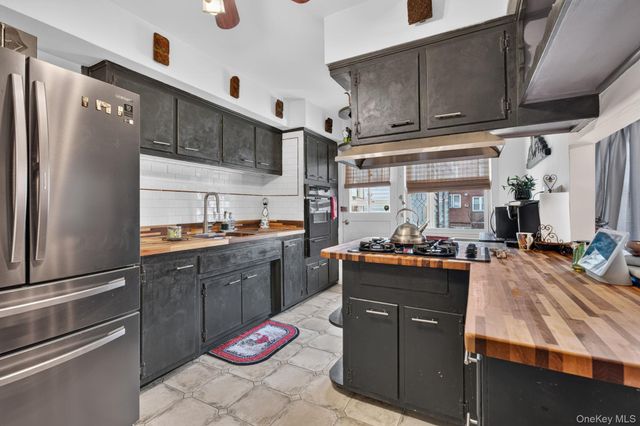 2462 Bragg Street, Brooklyn, NY 11235