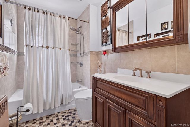 2462 Bragg Street, Brooklyn, NY 11235