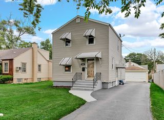 2441 S 13th Avenue S, Broadview, IL 60155