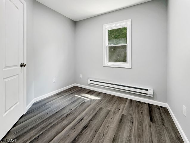 121 Dartmouth Trl, Hopatcong Boro, NJ 07843