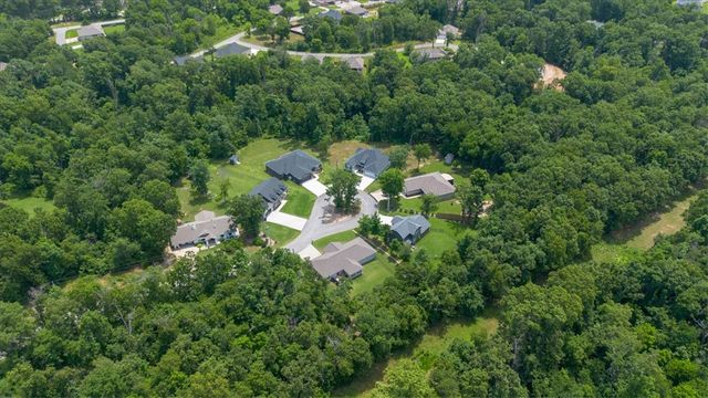 50 Saint Andrews Drive, Bella Vista, AR 72715