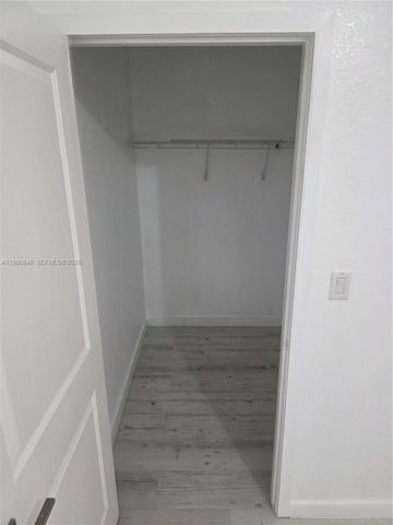 600 NE 4th Ter, Florida City, FL 33034