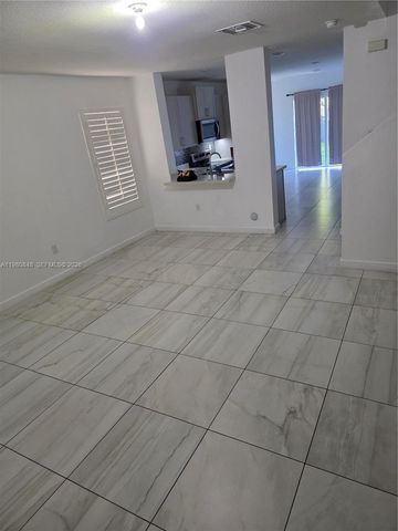 600 NE 4th Ter, Florida City, FL 33034