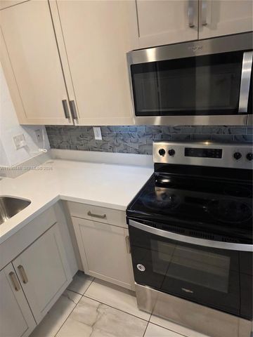 600 NE 4th Ter, Florida City, FL 33034