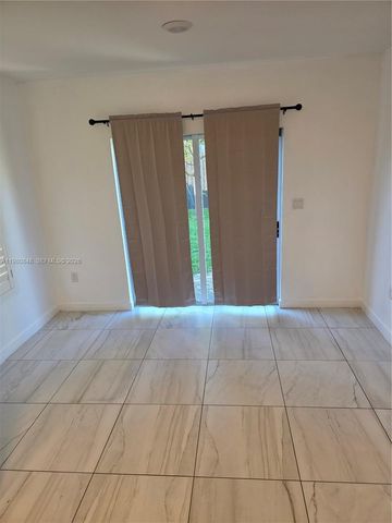 600 NE 4th Ter, Florida City, FL 33034