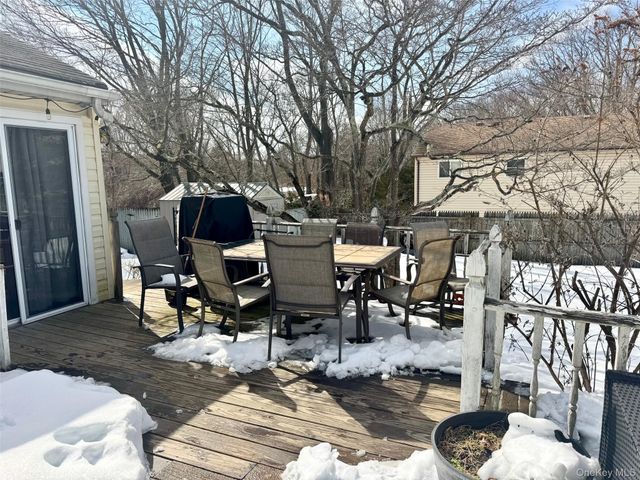 21 Cherry Street, East Northport, NY 11731