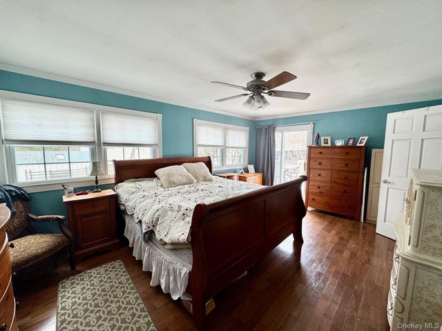 21 Cherry Street, East Northport, NY 11731