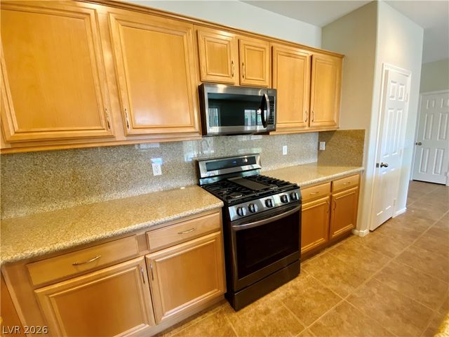 7621 Port Orchard Avenue, Las Vegas, NV 89113