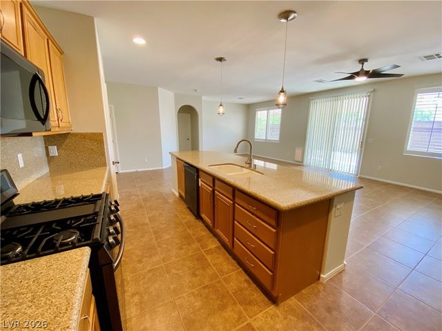 7621 Port Orchard Avenue, Las Vegas, NV 89113