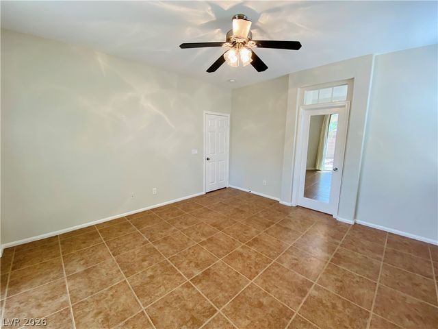 7621 Port Orchard Avenue, Las Vegas, NV 89113