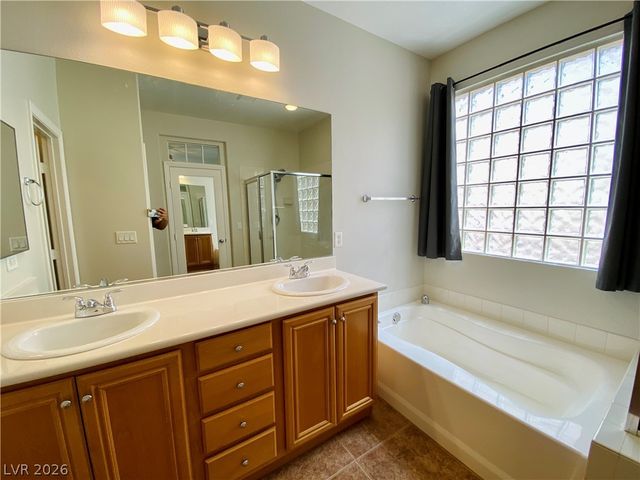 7621 Port Orchard Avenue, Las Vegas, NV 89113