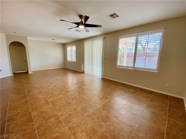 7621 Port Orchard Avenue, Las Vegas, NV 89113