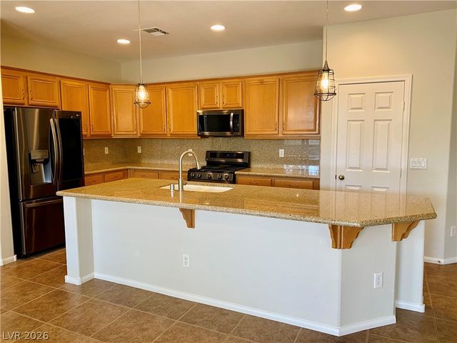 7621 Port Orchard Avenue, Las Vegas, NV 89113