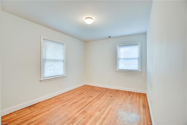 647 Daniel DR, Newport News, VA 23601