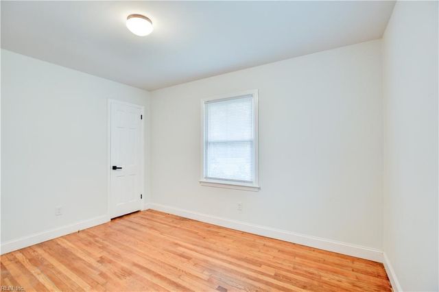 647 Daniel DR, Newport News, VA 23601