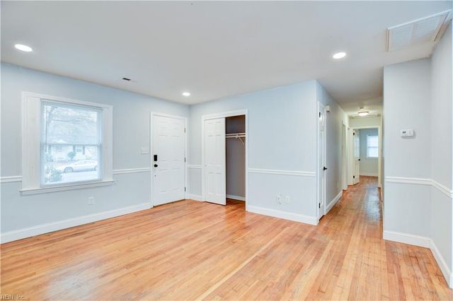 647 Daniel DR, Newport News, VA 23601