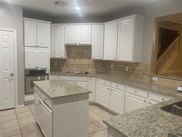 9403 Meadow Point Court, Houston, TX 77095