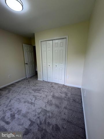 298 MOSEBY DR, Manassas Park, VA 20111