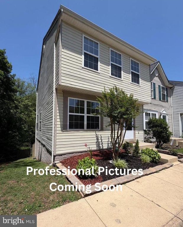 298 MOSEBY DR, Manassas Park, VA 20111