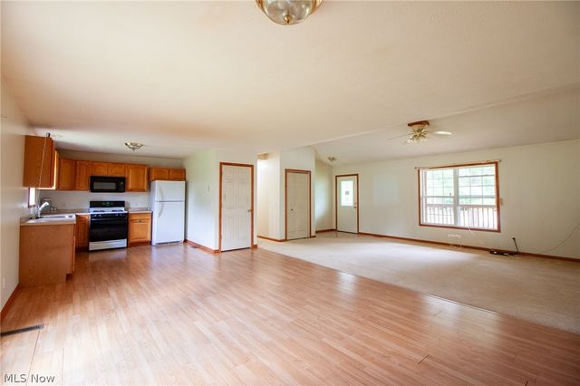 380 Clay Street, Geneva, OH 44041