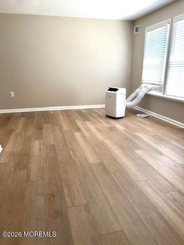 9 Windward Drive, Barnegat, NJ 08005