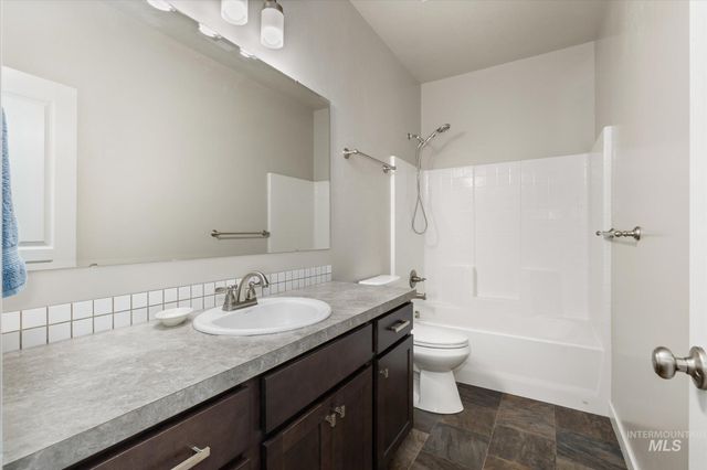4620 S Tindaris Ave, Meridian, ID 83642