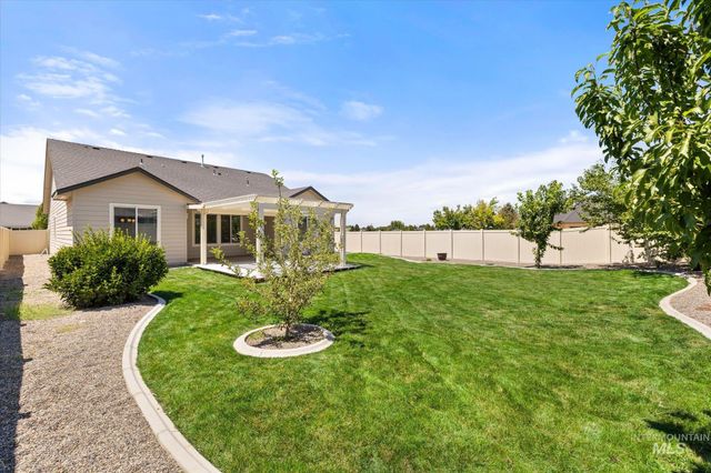 4620 S Tindaris Ave, Meridian, ID 83642