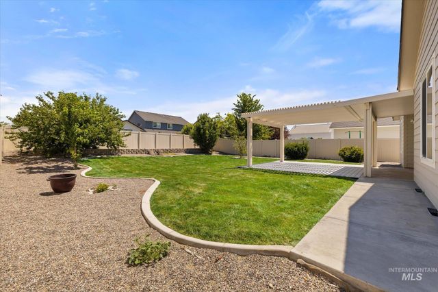 4620 S Tindaris Ave, Meridian, ID 83642