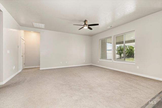 4620 S Tindaris Ave, Meridian, ID 83642