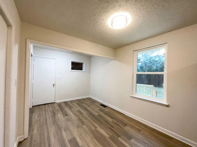 6211 Sedgeridge Ave, Murfreesboro, TN 37129