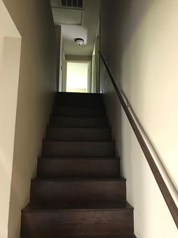 7102 N Highway 6, Hitchcock, TX 77563