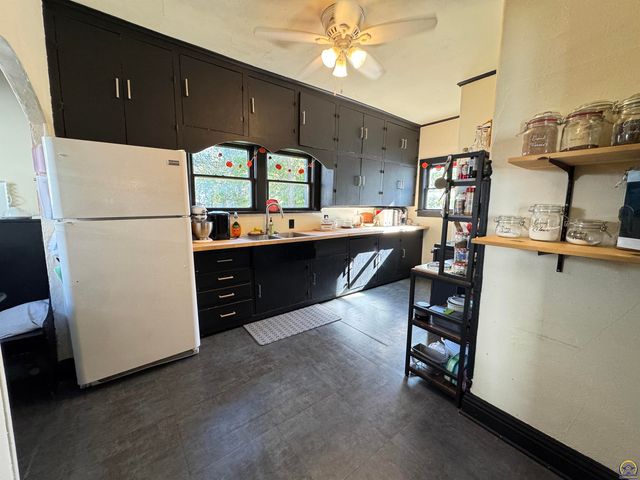 916 Constitution St, Emporia, KS 66801