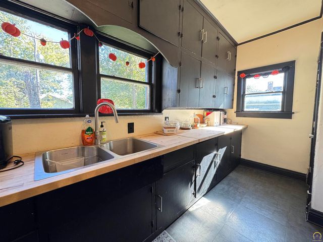 916 Constitution St, Emporia, KS 66801