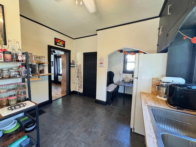 916 Constitution St, Emporia, KS 66801