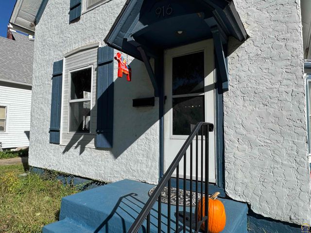916 Constitution St, Emporia, KS 66801