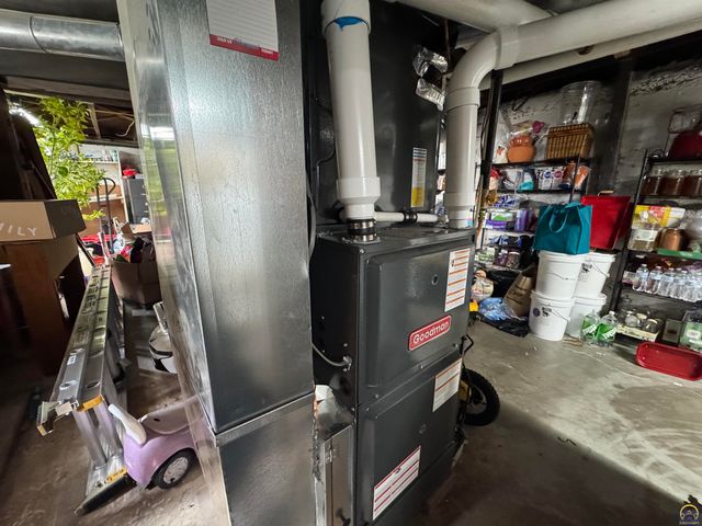 916 Constitution St, Emporia, KS 66801