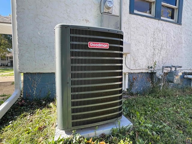 916 Constitution St, Emporia, KS 66801