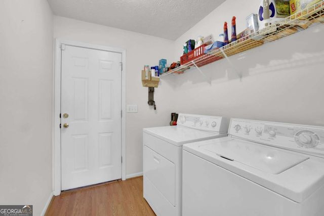 6185 Devonshire Drive, Flowery Branch, GA 30542