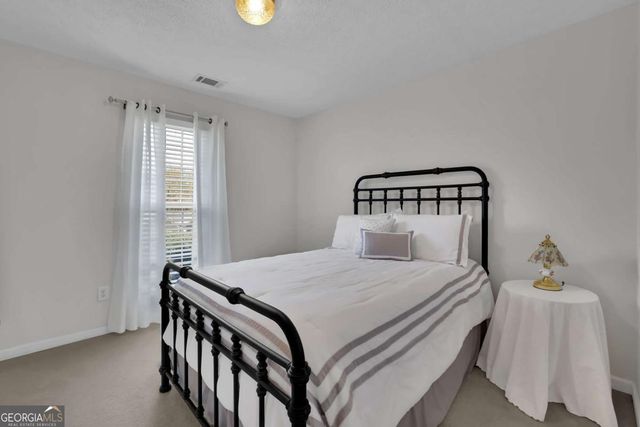 6185 Devonshire Drive, Flowery Branch, GA 30542