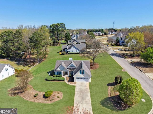 6185 Devonshire Drive, Flowery Branch, GA 30542