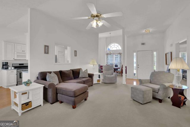 6185 Devonshire Drive, Flowery Branch, GA 30542